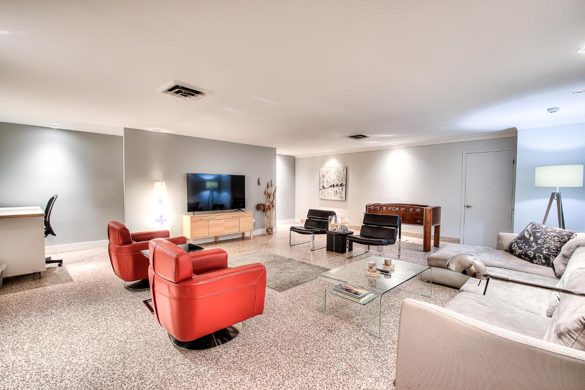 Апартаменты Charm & Luxury Vacation Headquarters To Downtown! Монреаль Экстерьер фото