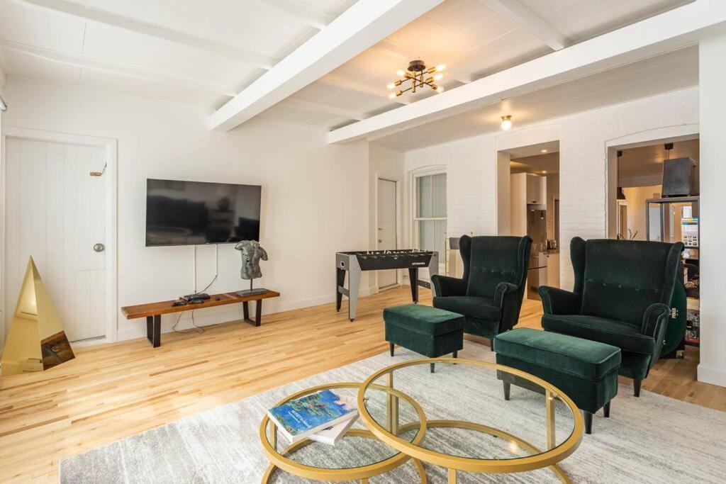 Апартаменты Charm & Luxury Vacation Headquarters To Downtown! Монреаль Экстерьер фото